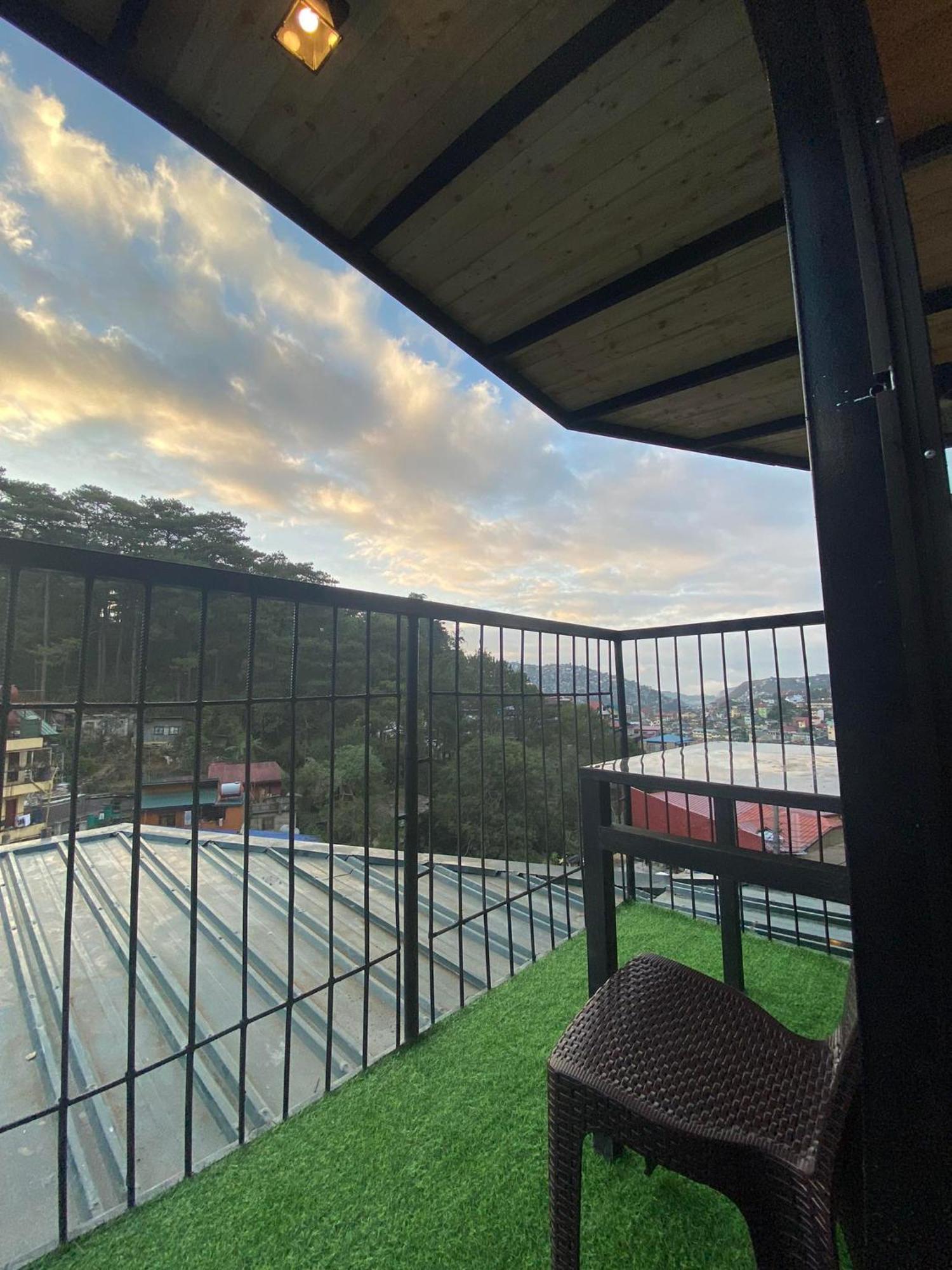 Holyghost Veranda Baguio Transient Guest House 42 Step Rooftop Baguio City Exteriör bild