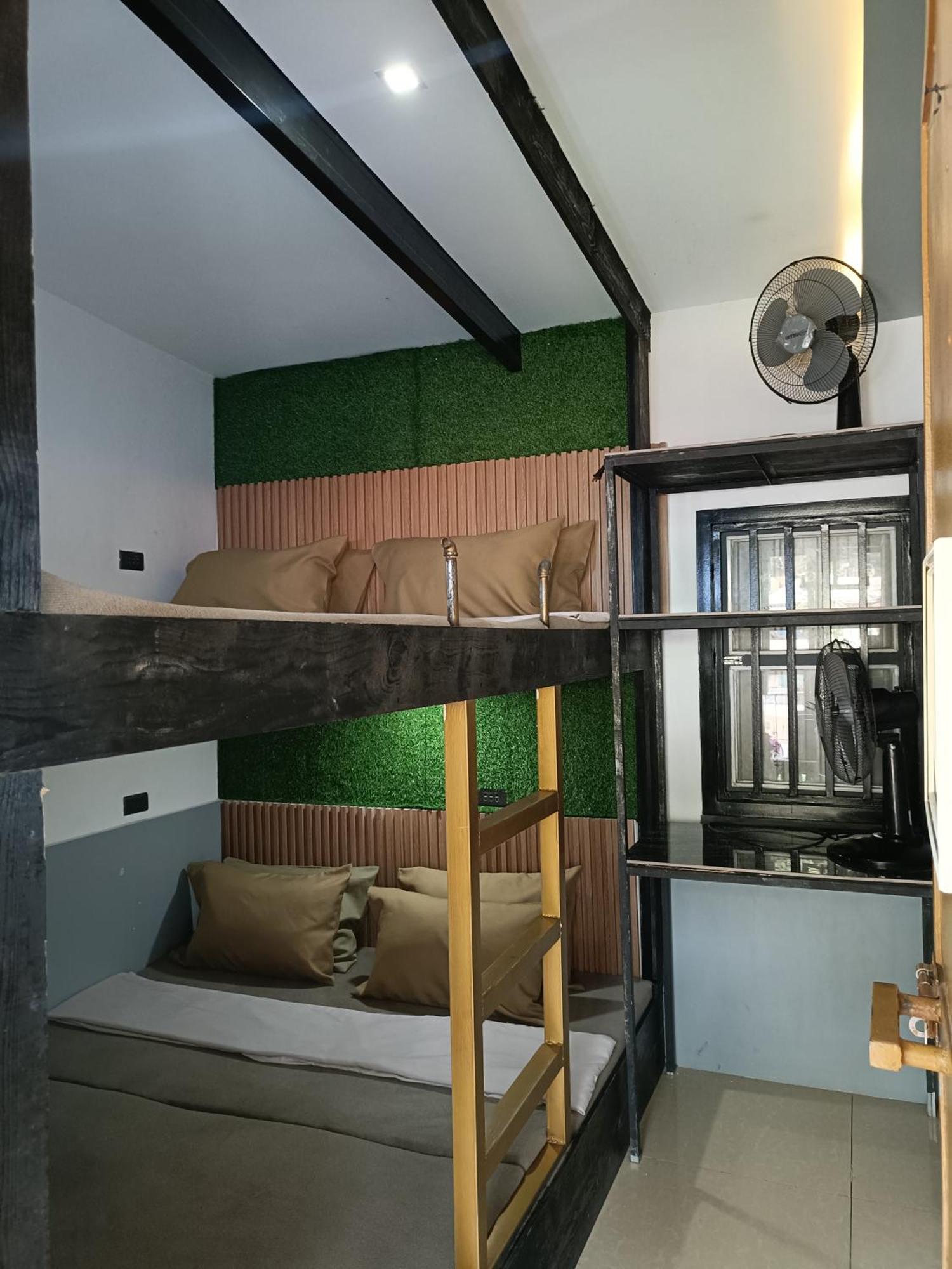 Holyghost Veranda Baguio Transient Guest House 42 Step Rooftop Baguio City Exteriör bild